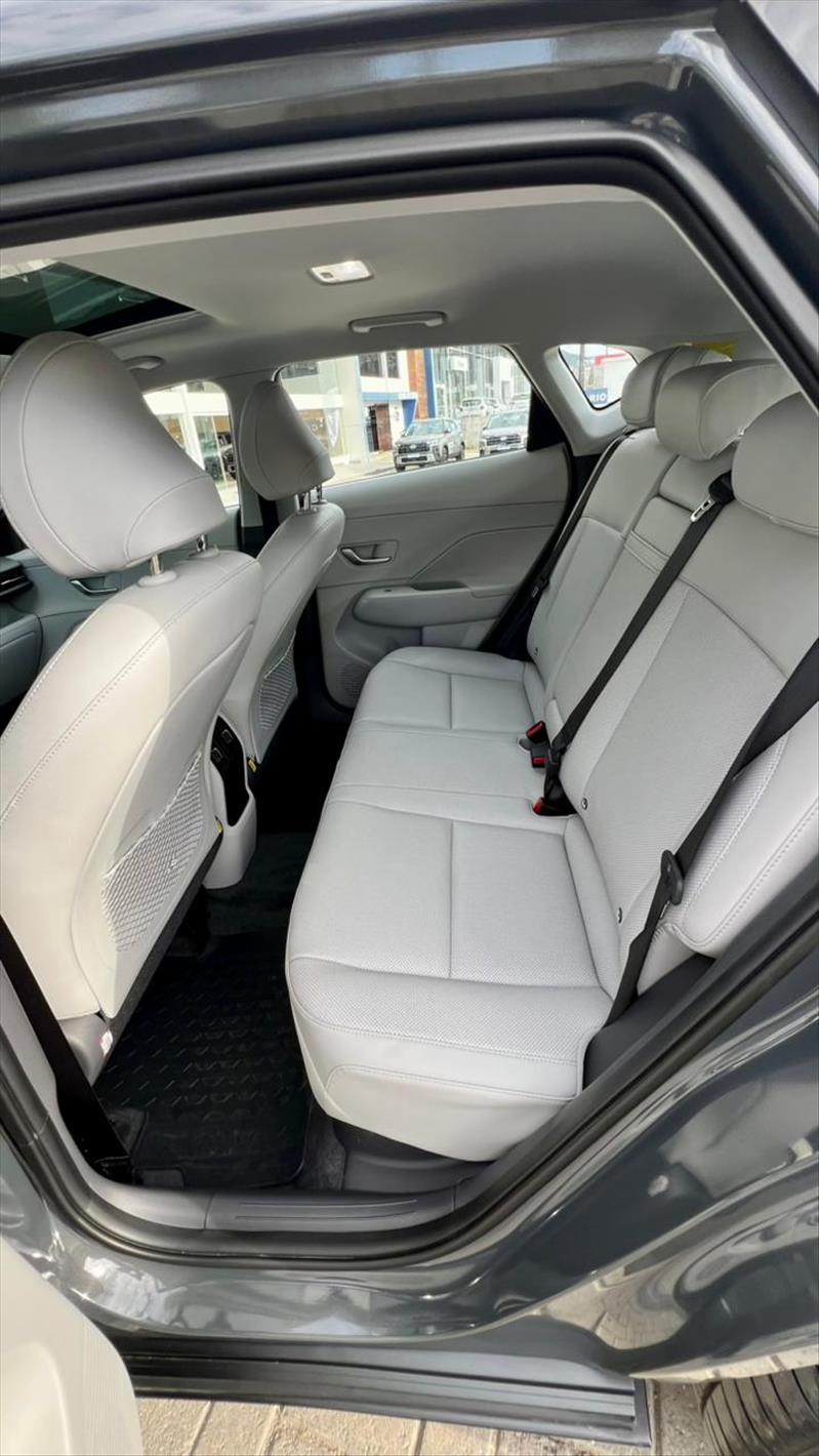 Hyundai-KONA-1.6 GDI HEV Signature