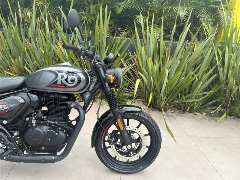 Royal Enfield-HUNTER 350-