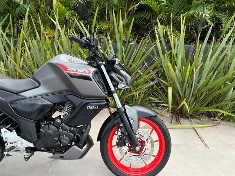 YAMAHA-FZ15 FAZER ABS-