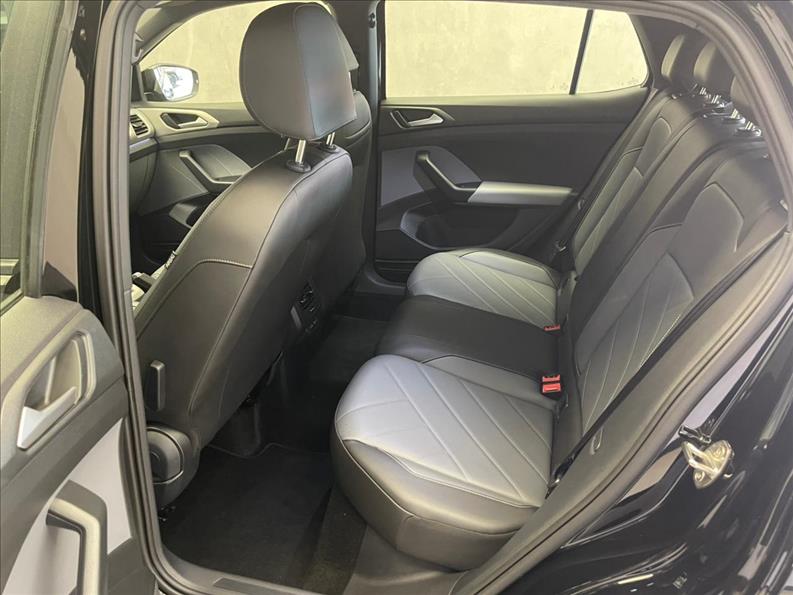 VW - Volkswagen-T-CROSS-1.0 200 TSI Comfortline