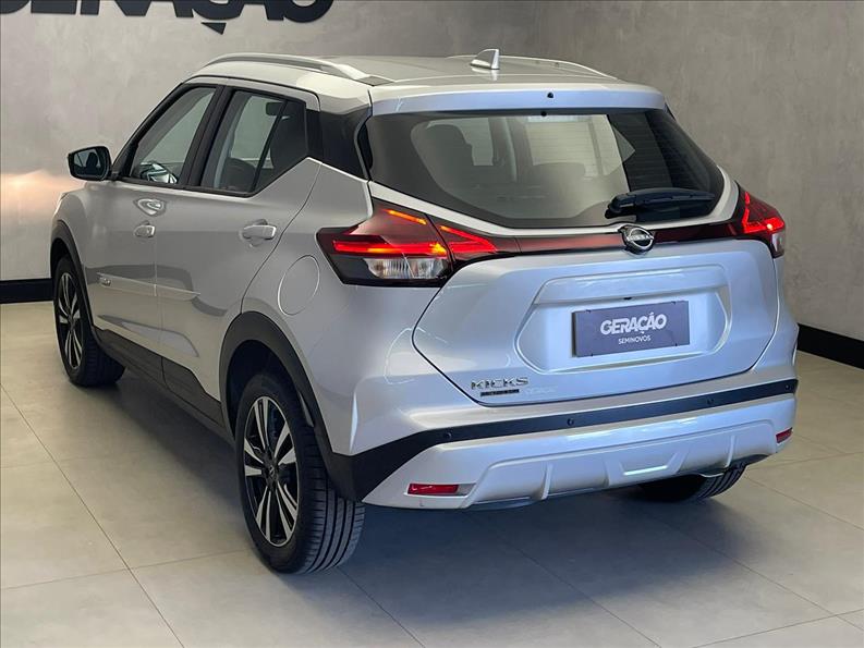 Nissan-KICKS PLAY-1.6 16vstart Sense