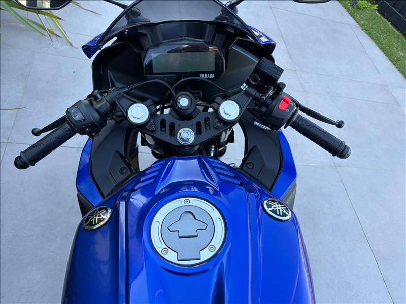 YAMAHA-YZF R15-
