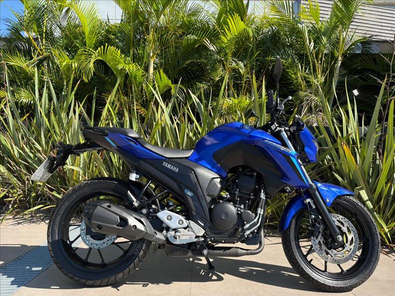 YAMAHA-FZ25 FAZER-