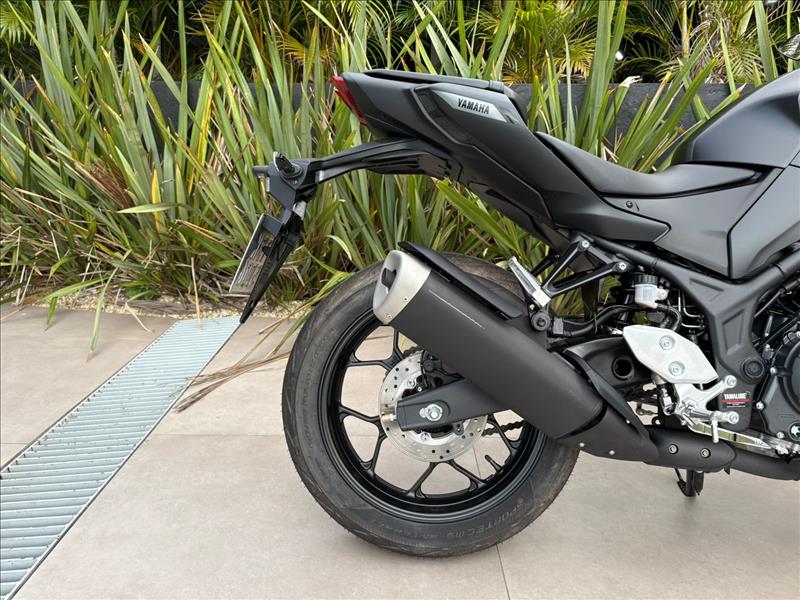 YAMAHA-MT-03-