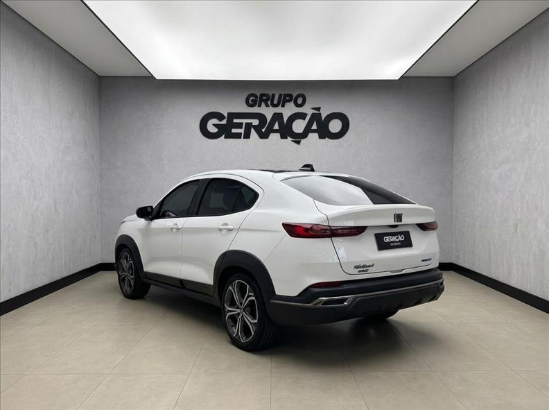 Fiat-FASTBACK-1.0 Turbo 200 Impetus