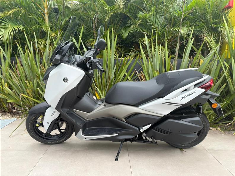 YAMAHA-XMAX 250 CONNECTED ABS-
