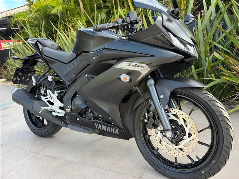YAMAHA-YZF R15-