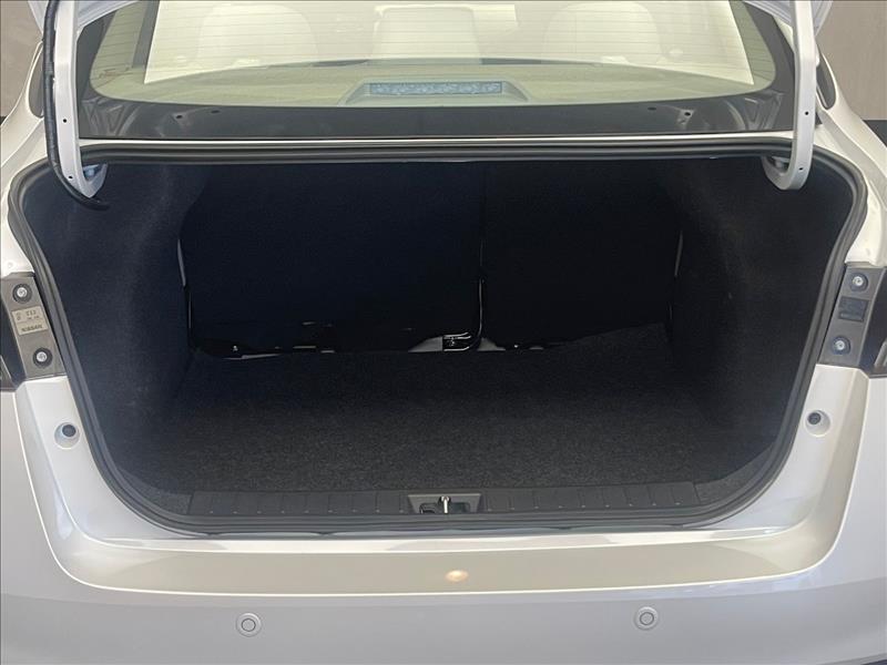 Nissan-VERSA-1.6 16V Exclusive