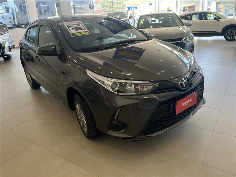  YARIS 
