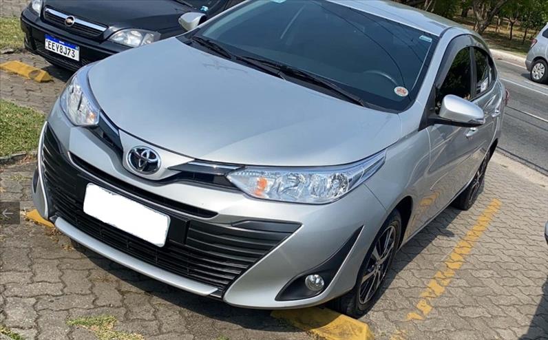  YARIS 