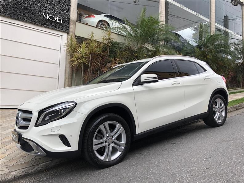 MERCEDES-BENZ GLA 200 1.6 CGI Advance 16V Turbo