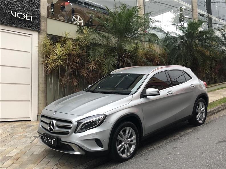 MERCEDES-BENZ GLA 200 1.6 CGI Advance 16V Turbo