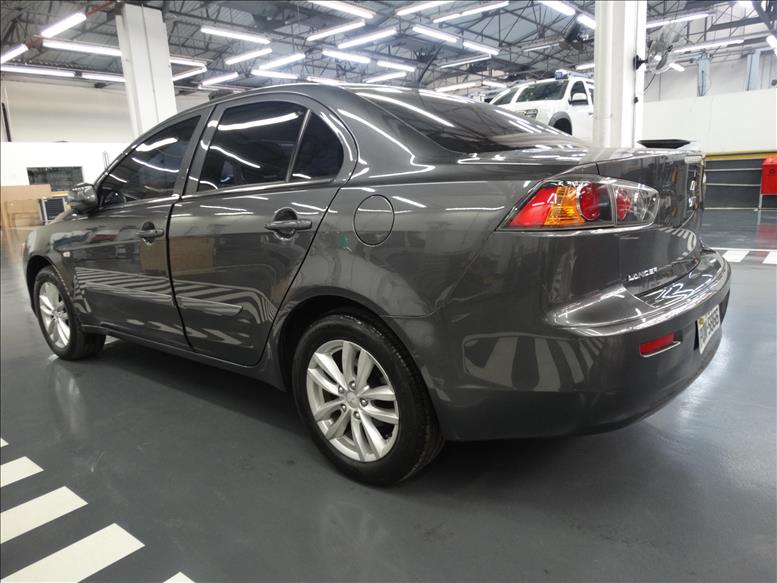 Mitsubishi LANCER 2.0 HLE 16V