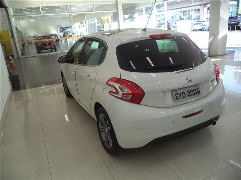 Peugeot 208 1.6 Griffe 16V