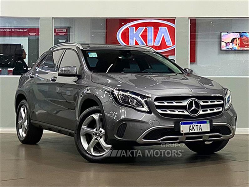 GLA 200 1.6 CGI Advance 7g-dct GLA 200 1.6 CGI Advance 7g-dct