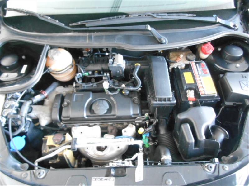 Peugeot 207 1.4 XR 8V