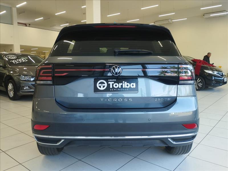  T-CROSS 