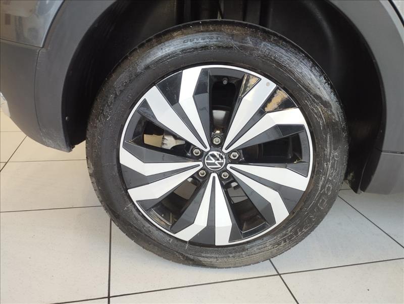  T-CROSS 