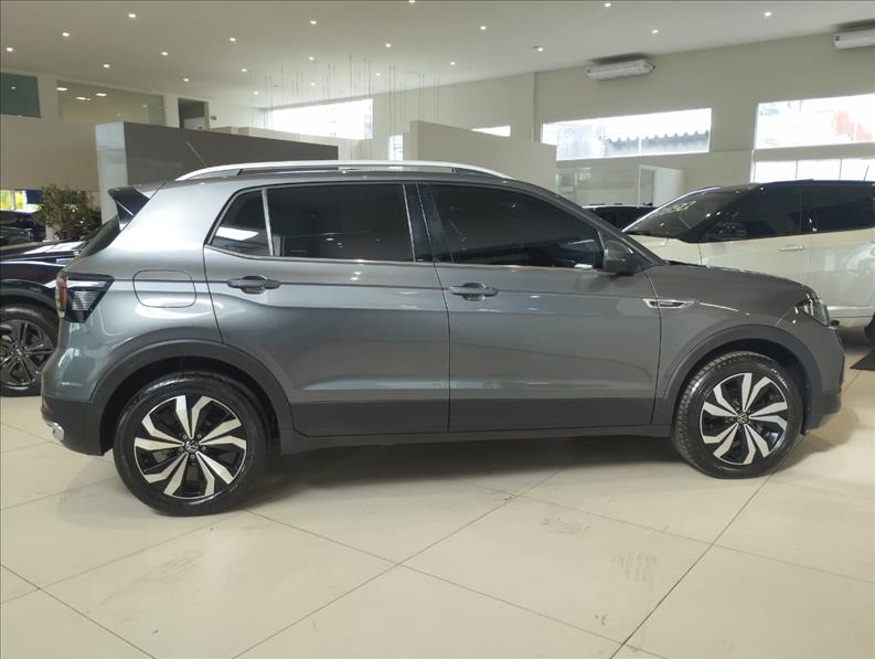  T-CROSS 