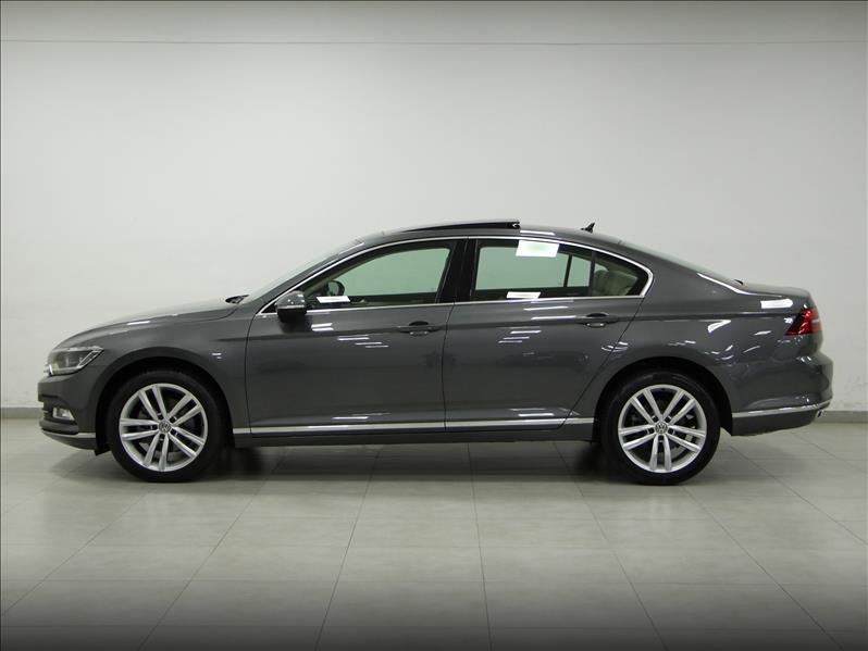VOLKSWAGEN PASSAT 2.0 16V TSI Bluemotion Highline