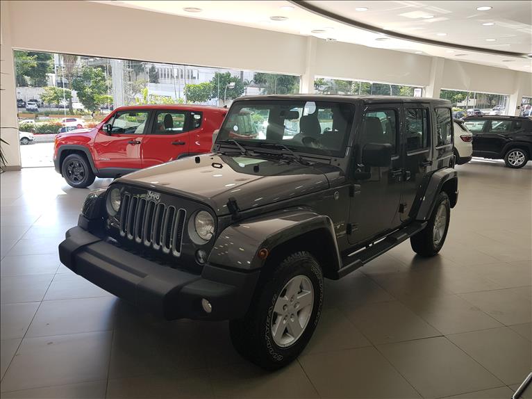 Jeep WRANGLER 3.6 Unlimited Sahara 4X4 V6