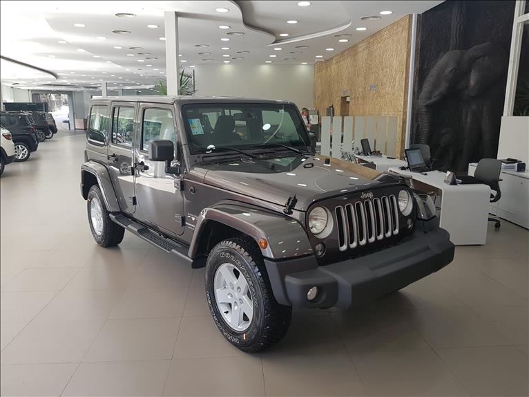 Jeep WRANGLER 3.6 Unlimited Sahara 4X4 V6