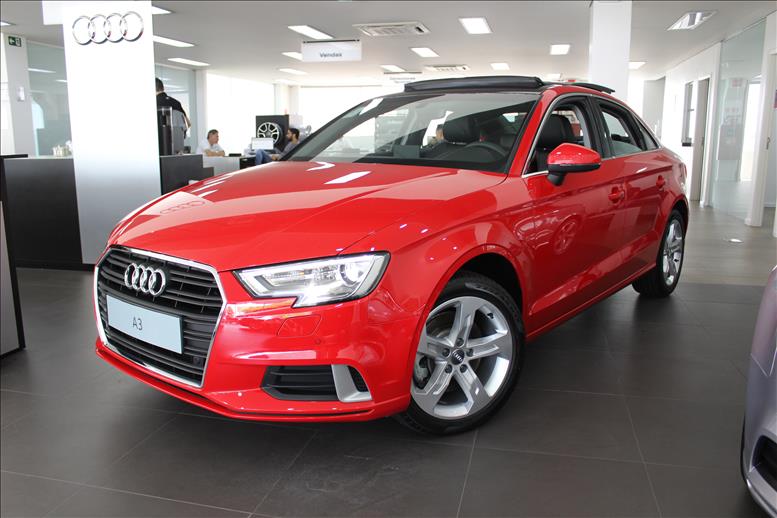 AUDI A3 2.0 TFSI Sedan Ambition 16V