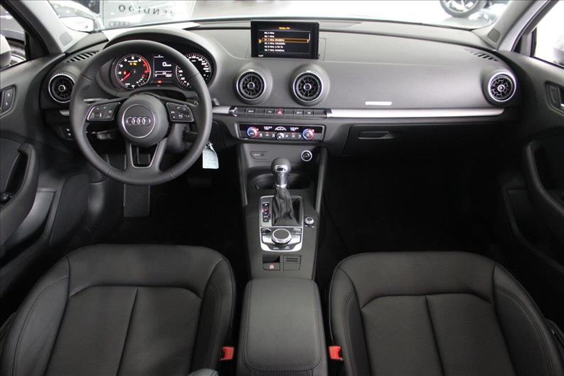AUDI A3 1.4 TFSI Sedan Prestige Plus