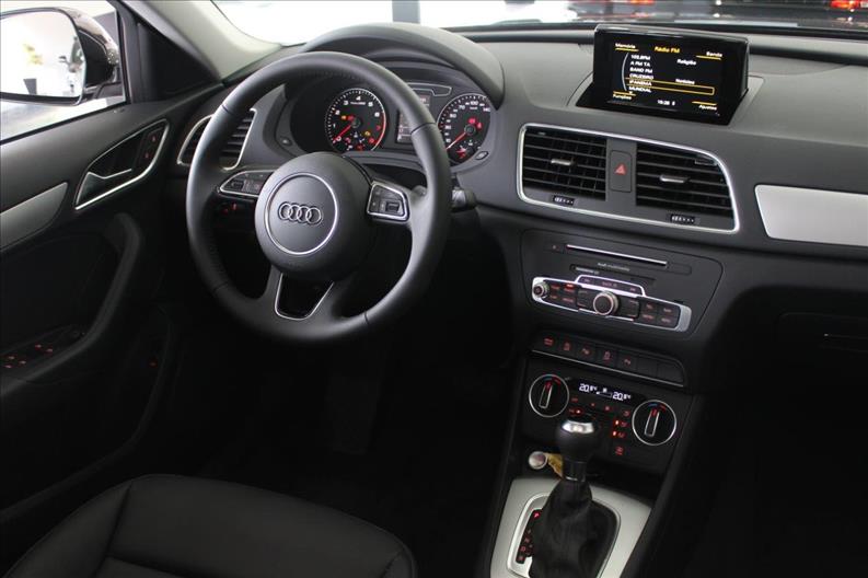 AUDI Q3 1.4 TFSI Ambiente S Tronic