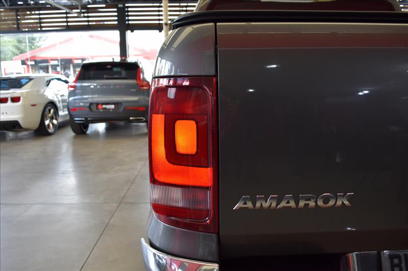 VOLKSWAGEN AMAROK 3.0 V6 TDI Highline CD 4motion-16 - Loja de Veículos - 0
