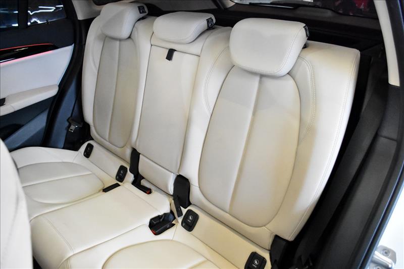 BMW X1 2.0 16V Turbo Activeflex Sdrive20i X-line-5 - Loja de Veículos - 0