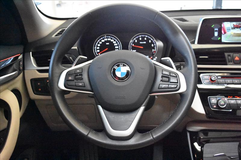 BMW X1 2.0 16V Turbo Activeflex Sdrive20i X-line-9 - Loja de Veículos - 0