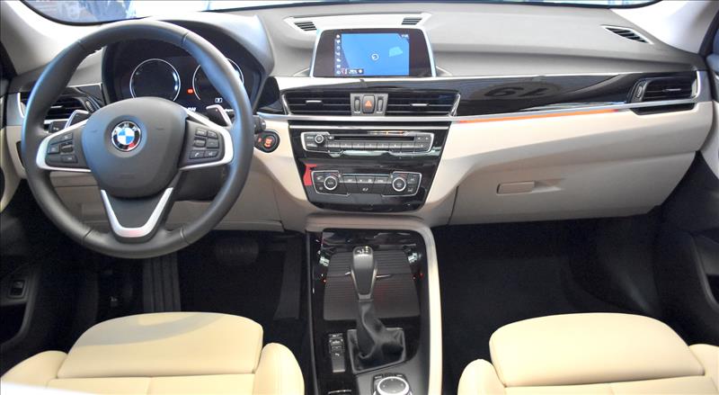 BMW X1 2.0 16V Turbo Activeflex Sdrive20i X-line-7 - Loja de Veículos - 0