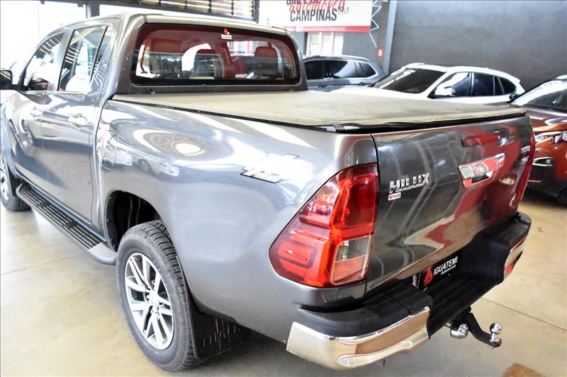TOYOTA HILUX 2.8 SRX 4X4 CD 16V-12 - Loja de Veículos - 0