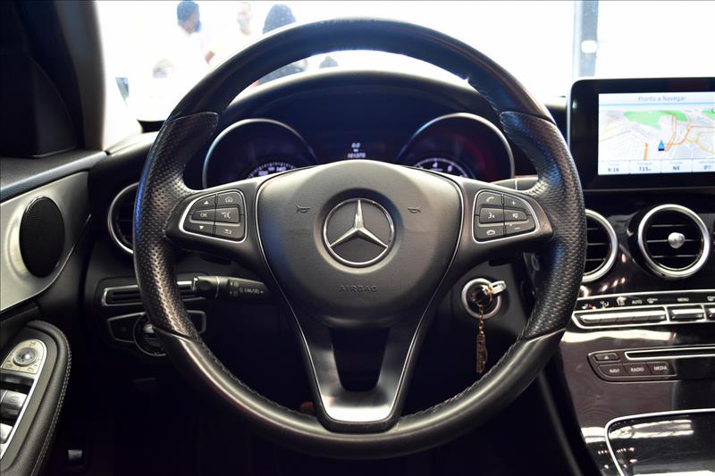 MERCEDES-BENZ C 200 2.0 CGI Avantgarde 16V-7 - Loja de Veículos - 0