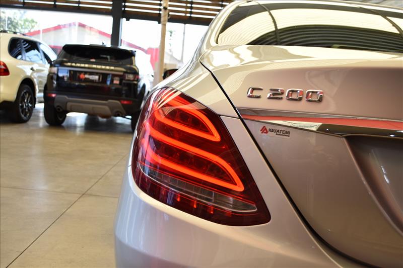 MERCEDES-BENZ C 200 2.0 CGI Avantgarde 16V-20 - Loja de Veículos - 0