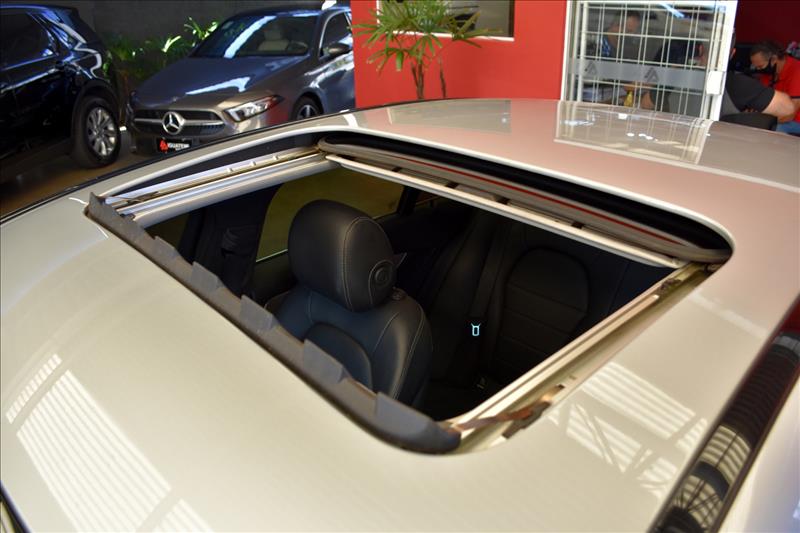MERCEDES-BENZ C 200 2.0 CGI Avantgarde 16V-17 - Loja de Veículos - 0