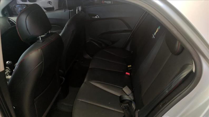 HYUNDAI HB20 1.6 Comfort Style 16V-4 - Loja de Veículos - 0