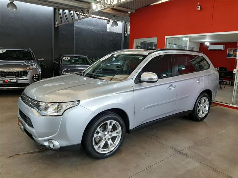 MITSUBISHI OUTLANDER 2.0 16V-10 - Loja de Veículos - 0