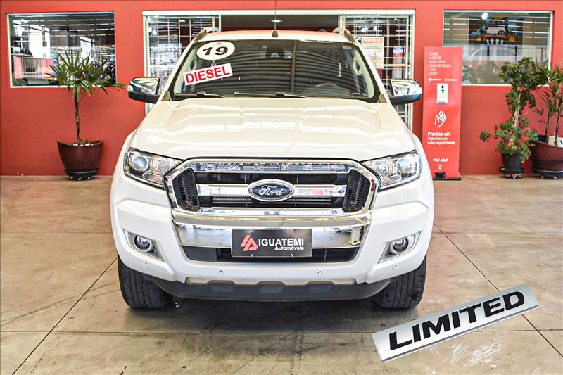 Compre já FORD RANGER 3.2 Limited 4X4 CD 20VLoja de Veículos