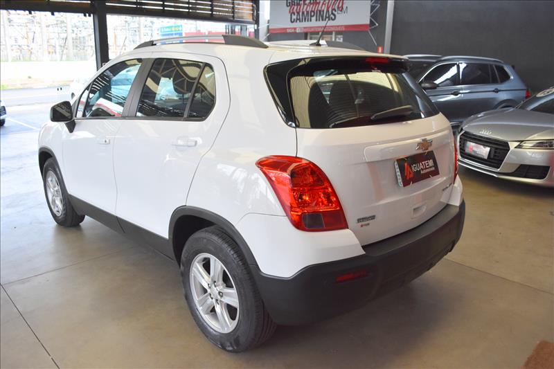 CHEVROLET TRACKER 1.8 MPFI LT 4X2 16V-11 - Loja de Veículos - 0