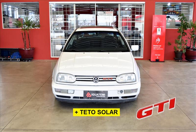 Compre já VOLKSWAGEN GOLF 2.0 MI GTI 8VLoja de Veículos