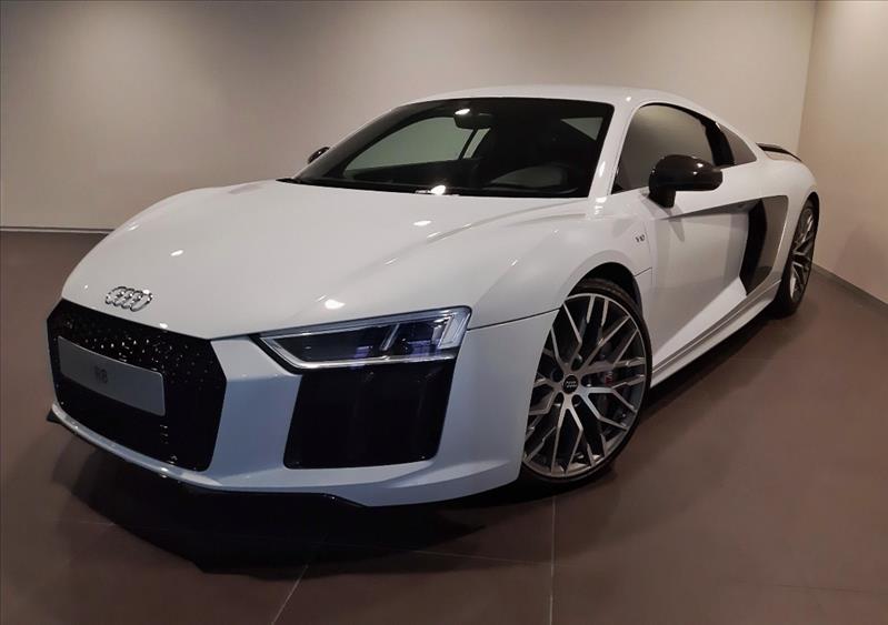 AUDI R8 5.2 FSI Coupe Plus Quattro V10 40V