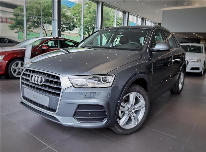 AUDI Q3 1.4 TFSI Ambiente S Tronic