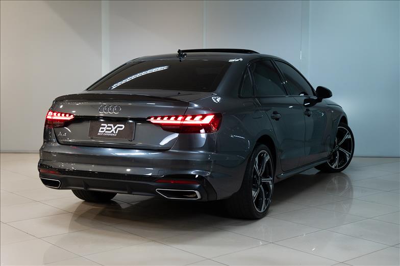 Audi-A4-2.0 TFSI S Line S Tronic
