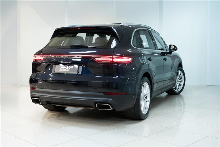 Porsche-CAYENNE-3.0 V6 Turbo 4WD