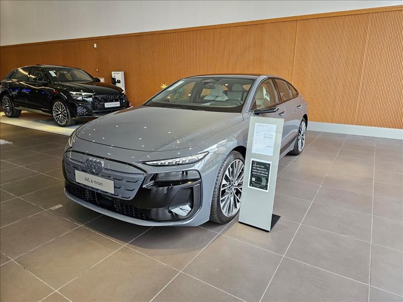 100 KW Sportback Performance Black