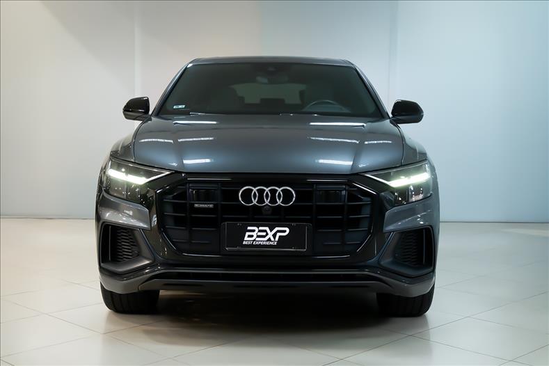Audi-Q8-3.0 TFSI Performance Black Quattro