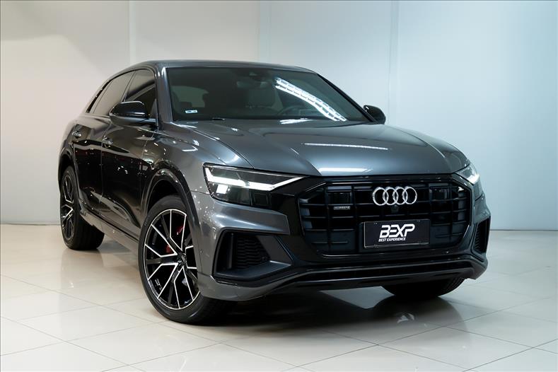 Audi-Q8-3.0 TFSI Performance Black Quattro