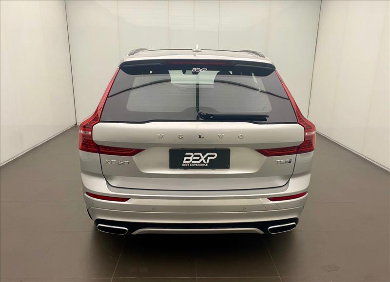 Volvo-XC60-2.0 T8 Hybrid R-design AWD Geartronic